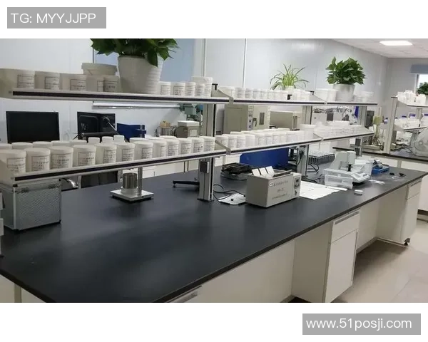 新宝GG分子计算实验探索新材料的设计与应用潜力